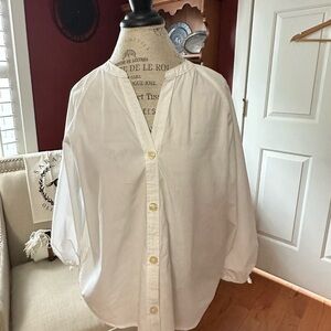 Chic White Button-Up Blouse